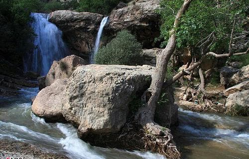 Sarkaneh-Waterfall 