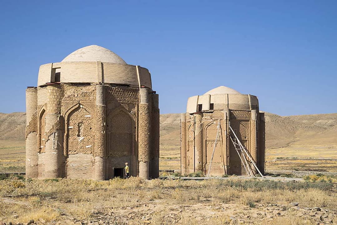 Qazvin Kharqan-Towers