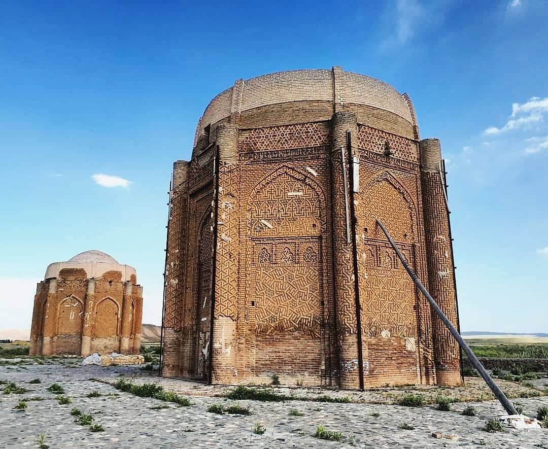 Qazvin Kharqan-Towers