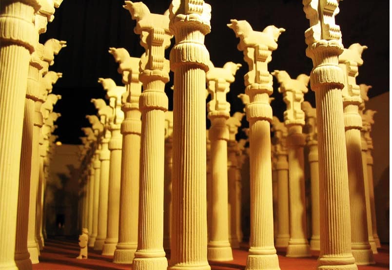 Palace-of-a-Hundred-Pillars