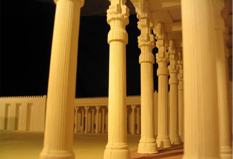 Palace-of-a-Hundred-Pillars