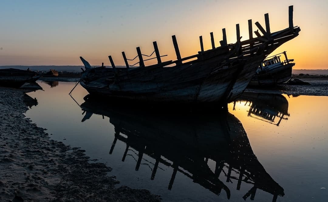 ghabrestan-lenjha-bushehr 