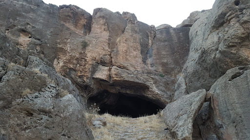 Lunar Cave.sepehr seir